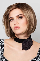 Short hair wig: Gisela Mayer, Fashion Page Small